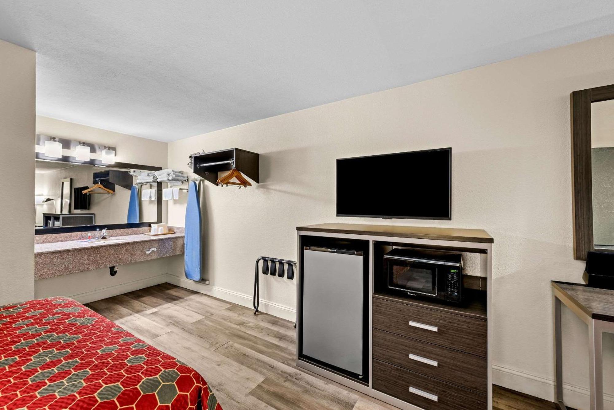 Econo Lodge Kingsport Bagian luar foto