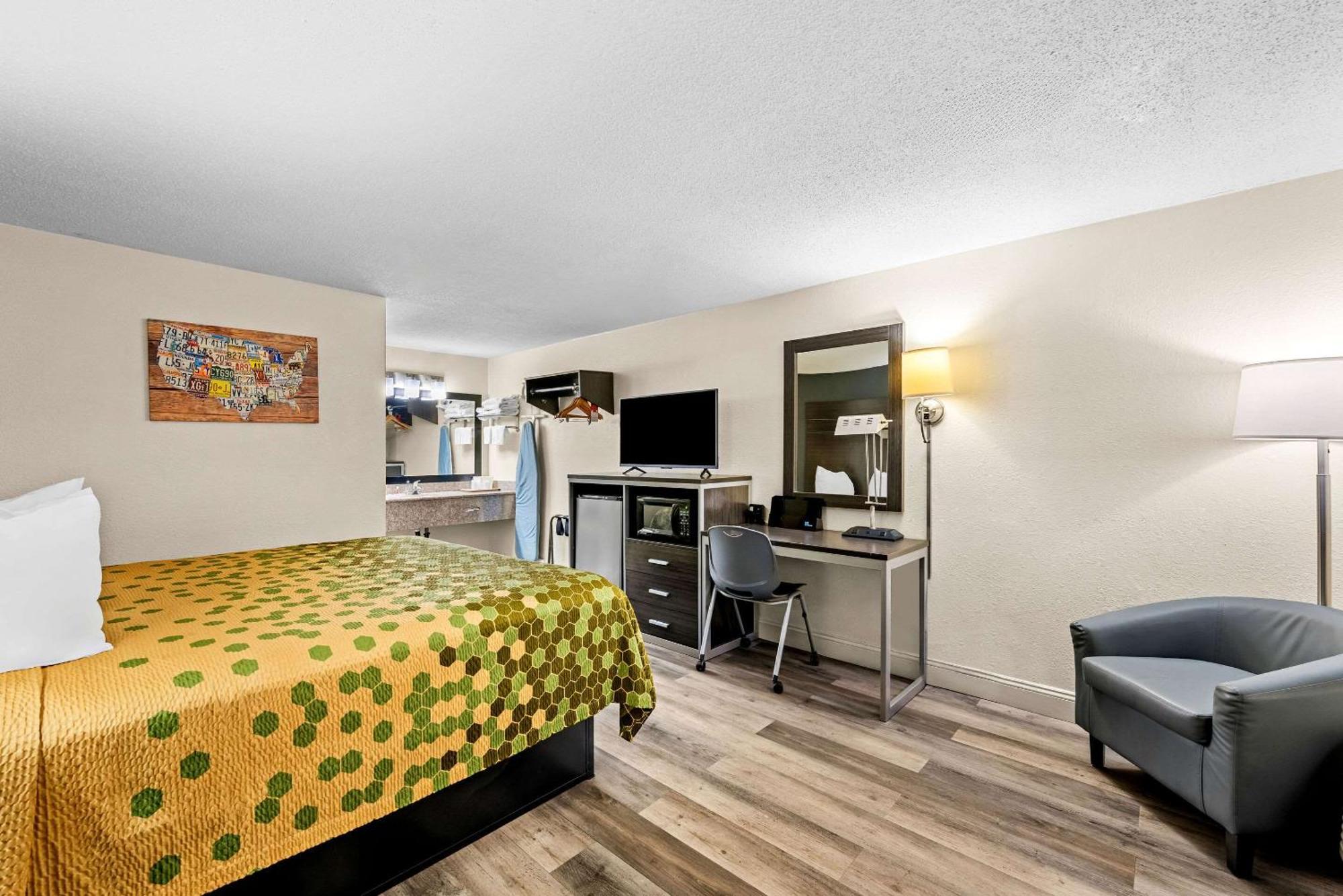 Econo Lodge Kingsport Bagian luar foto